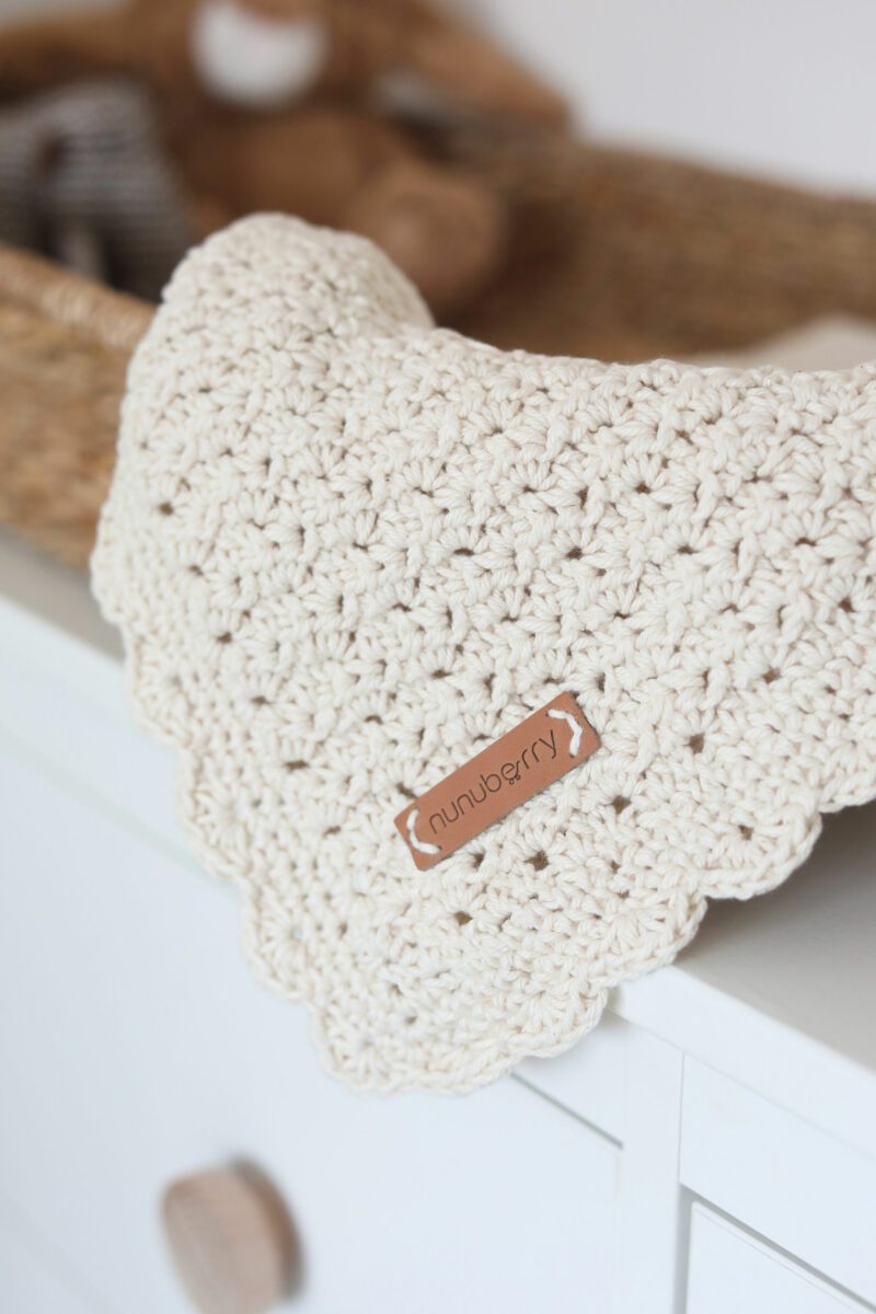 Handmade Crochet Blanket Nunuberry Vanilla