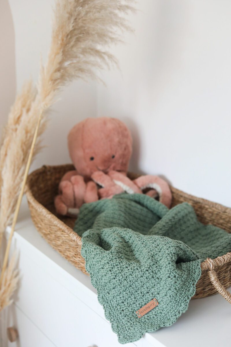 Handmade Crochet Blanket Nunuberry Pistachio