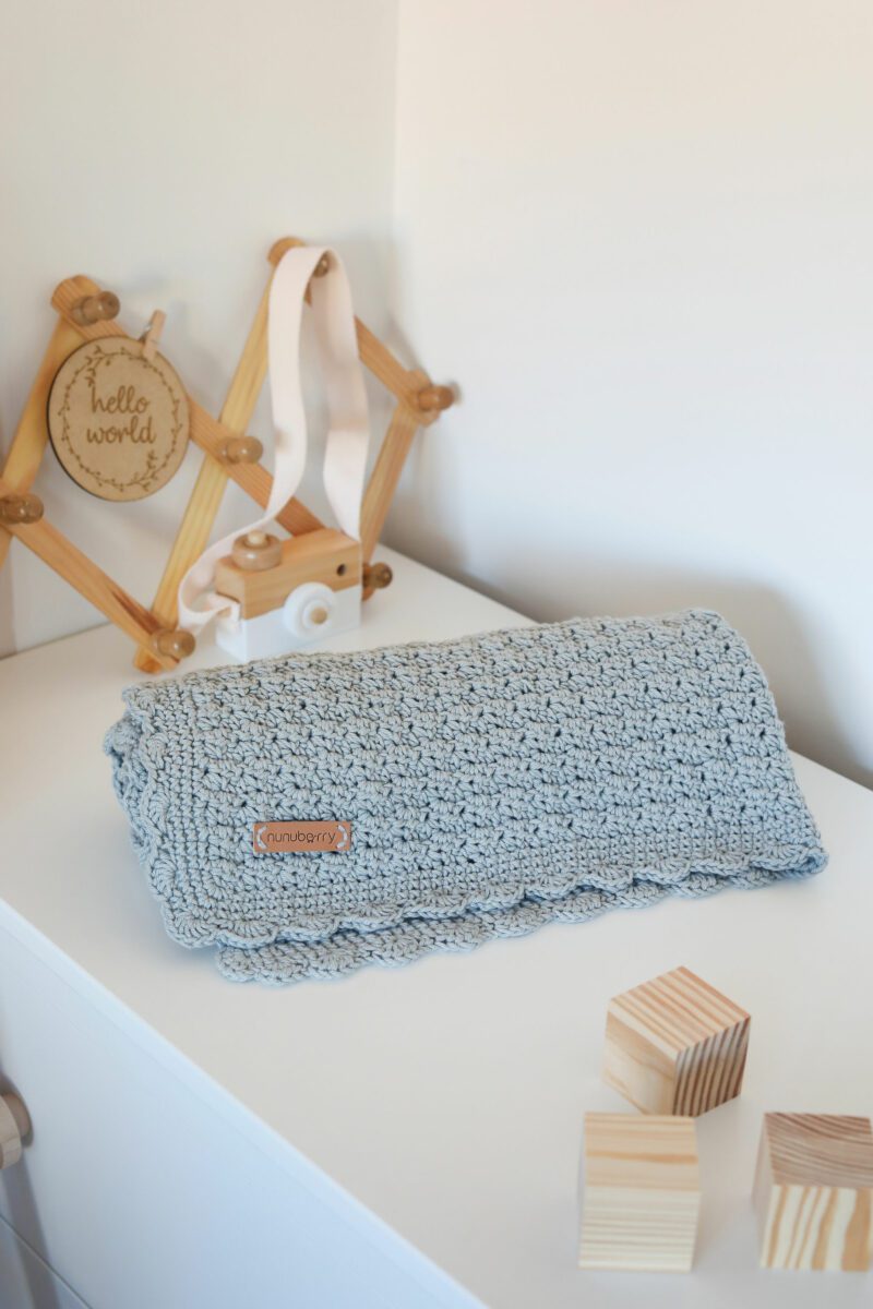 Handmade Crochet Blanket Nunuberry Oyster Grey